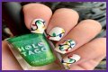 Can you paint Christmas lights with nail polish?